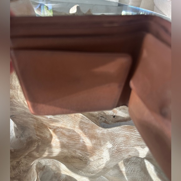 Louis Vuitton Monogram Canvas vintage wallet. Pre-loved purchased on Real Real - Picture 15 of 16